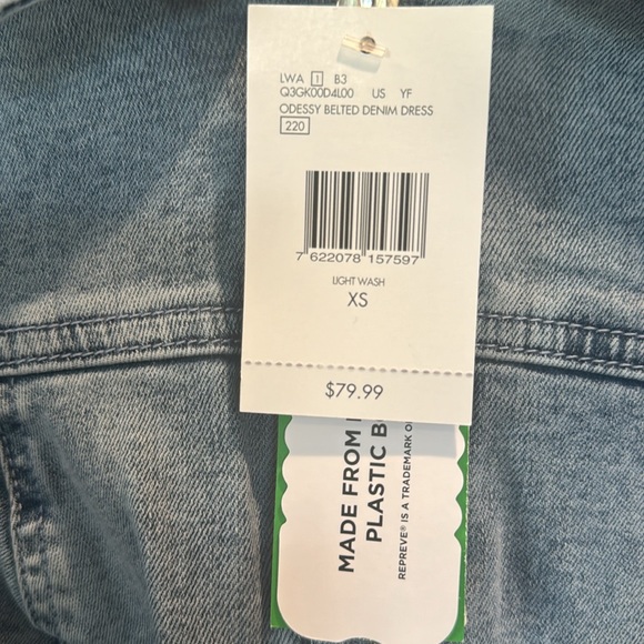 NWT GUESS Denim dress - Picture 3 of 3